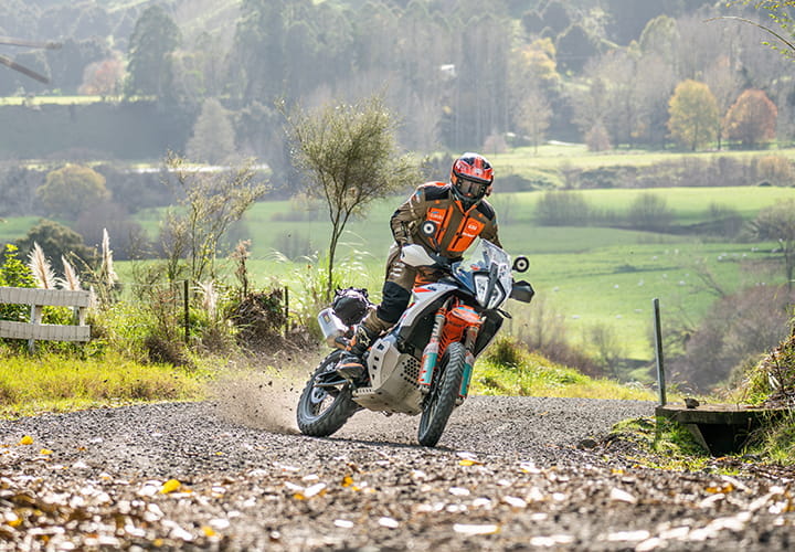 mitas-banner_motorcycle-trail_enduro-trail-plus