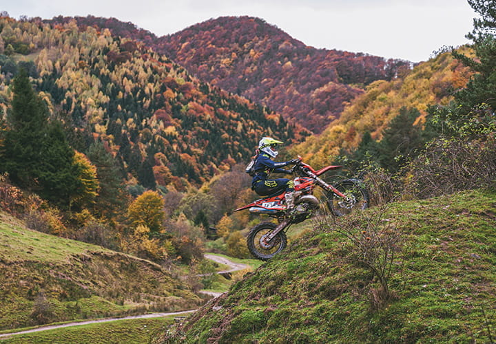 EF-07 MAJESTIC ENDURO Super | Mitas Moto