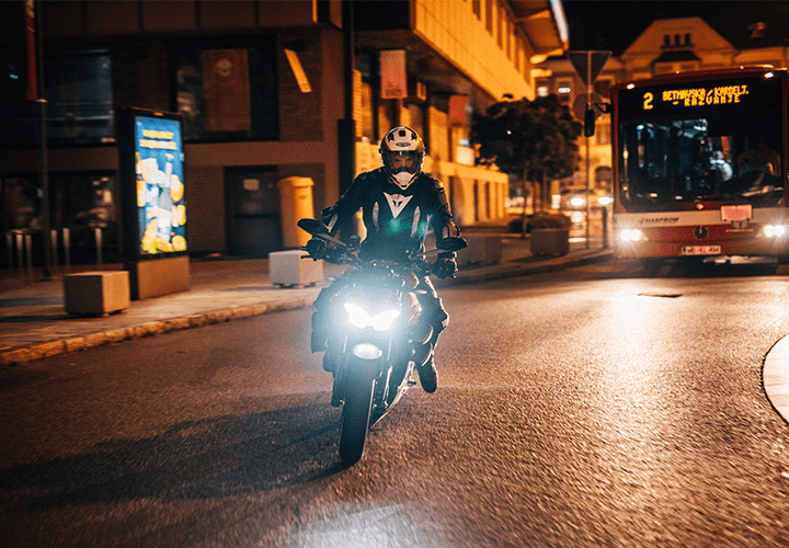 mitas-banner_motorcycle-on-road_STREET_FORCE_720x500