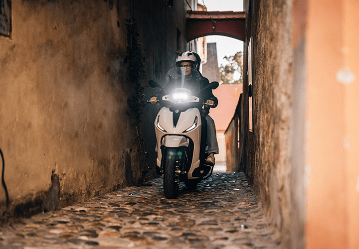 mitas-banner_motorcycle-scooter_commuting_TOURING_FORCE_SC_2