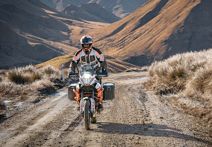 mitas-banner_motorcycle-trail_E-07_720x500