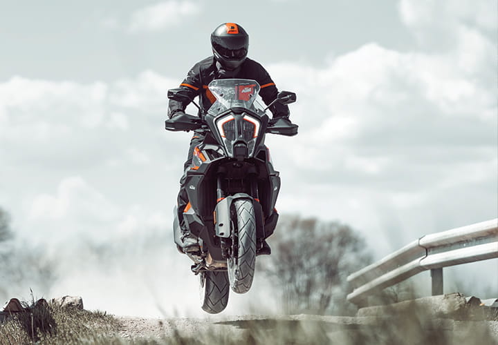 mitas-banner_motorcycle-trail_TERRA-FORCE-R_720x500