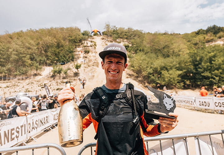 mitas_banner_riders_CHRIS-BIRCH