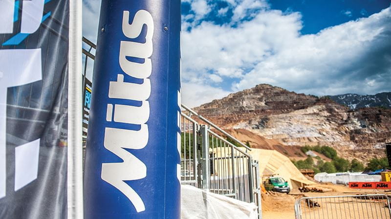 6-Mitas-RedBullErzbergrodeo